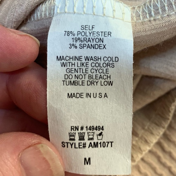 Lg design like new oversized neutral tan pullover shirt top - Picture 9 of 9